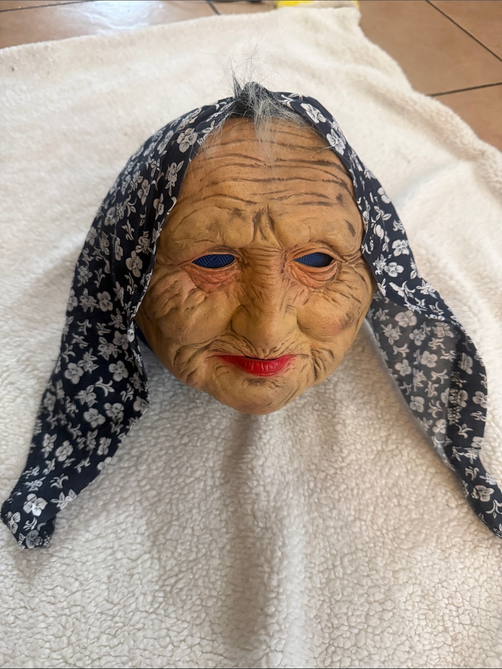 Vintage-Style Elderly Face Decorative Mask in Beige with Floral Black Scarf